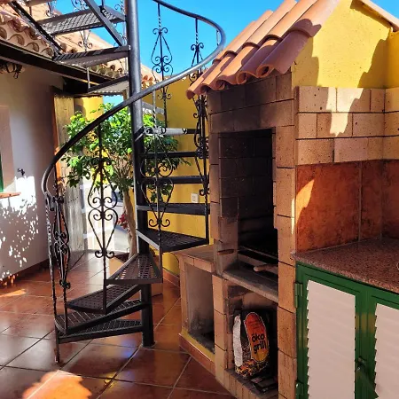 Semesterbostad La Cuadra *