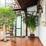 La Cuadra *