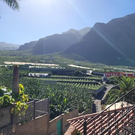 La Cuadra *